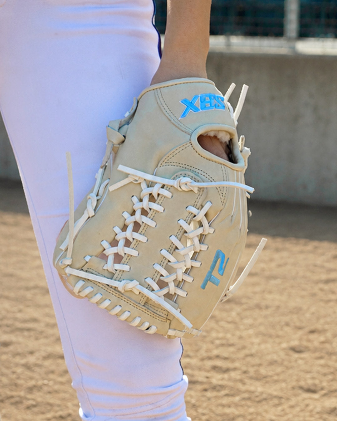 2026 SBX ProHide T2 Fastpitch Infield Glove - Arctic Sand